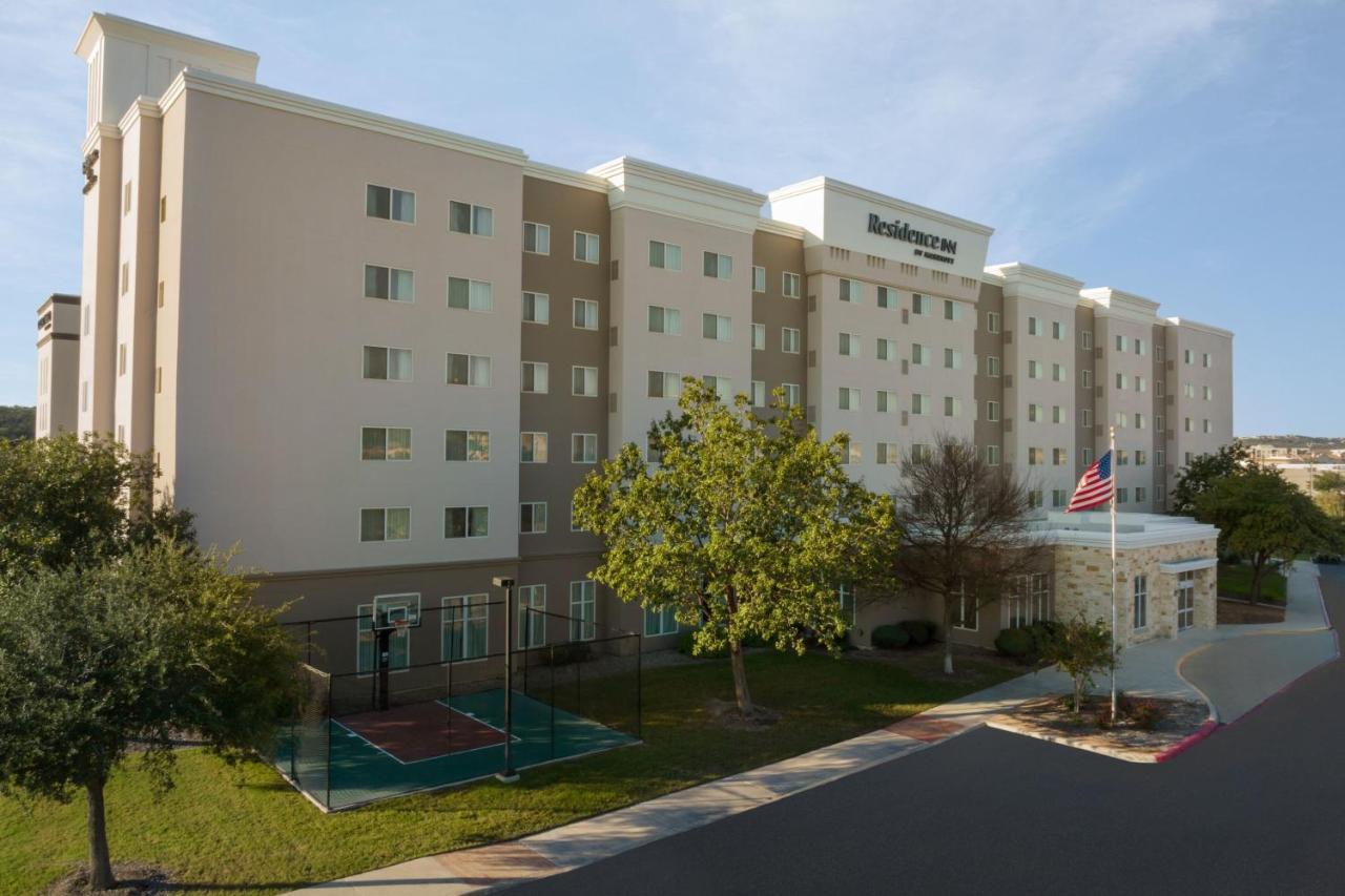 Residence Inn By Marriott San Antonio Six Flags At The Rim Exteriér fotografie