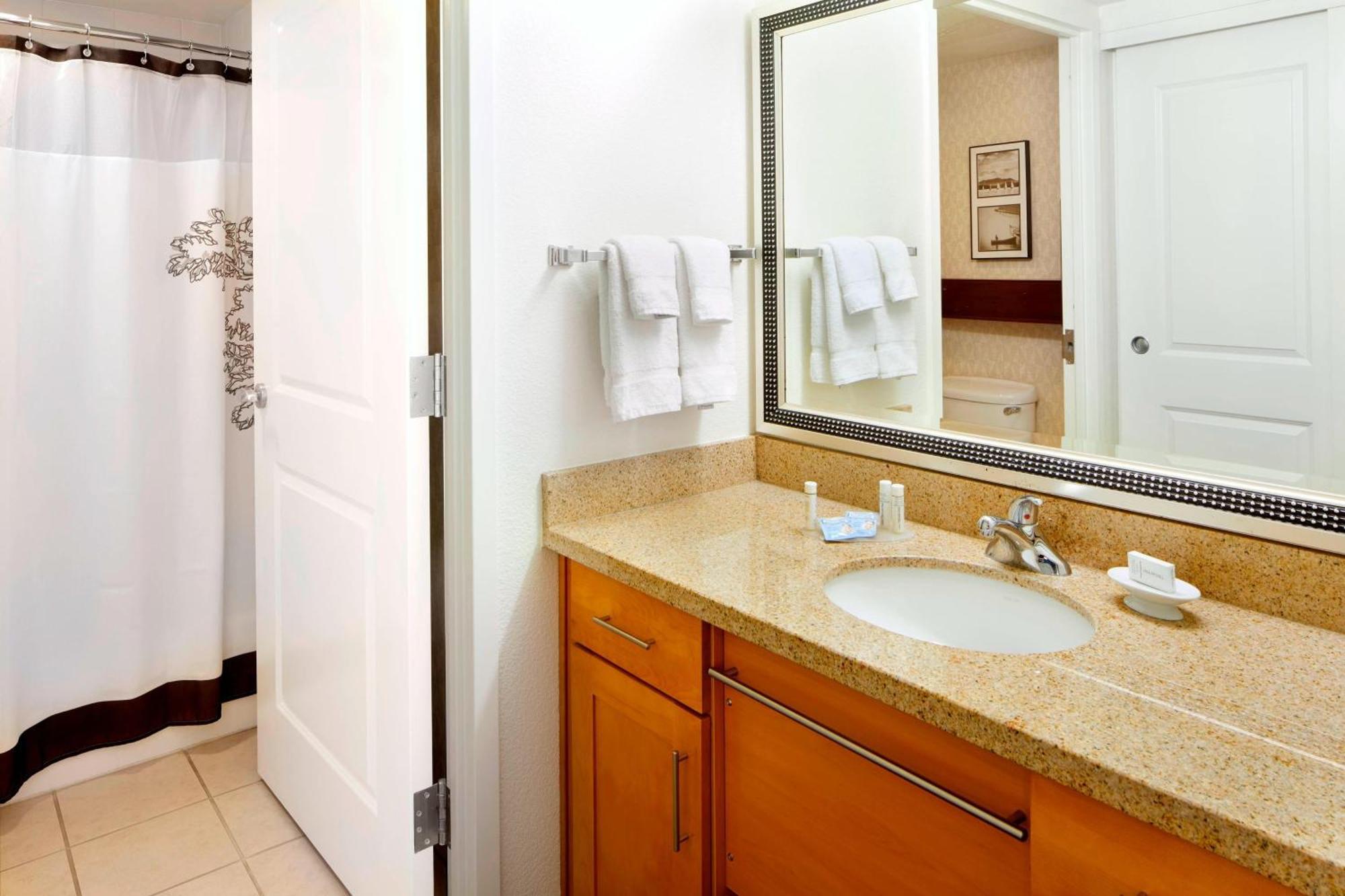 Residence Inn By Marriott San Antonio Six Flags At The Rim Exteriér fotografie