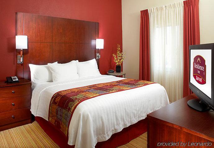 Residence Inn By Marriott San Antonio Six Flags At The Rim Pokoj fotografie