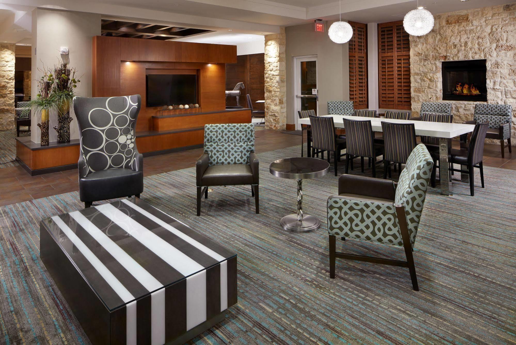 Residence Inn By Marriott San Antonio Six Flags At The Rim Exteriér fotografie